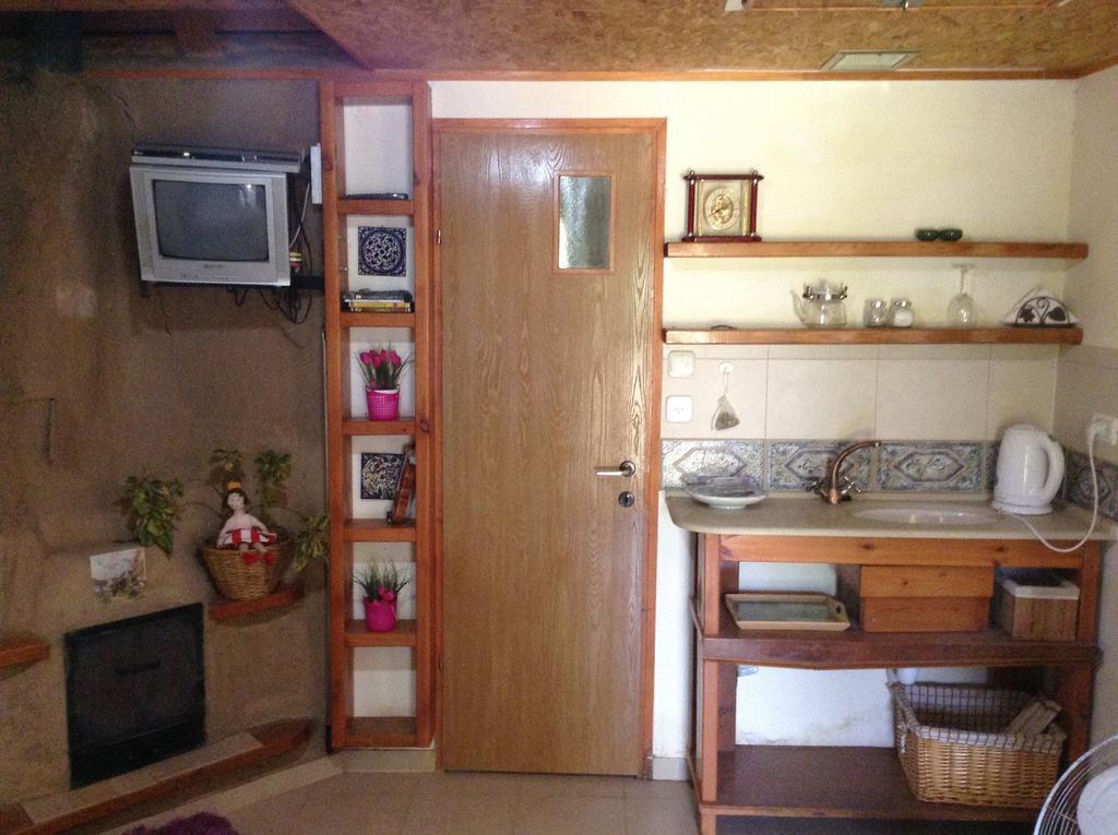 Dutch Farm Israel Bed and Breakfast Sede Zevi Εξωτερικό φωτογραφία